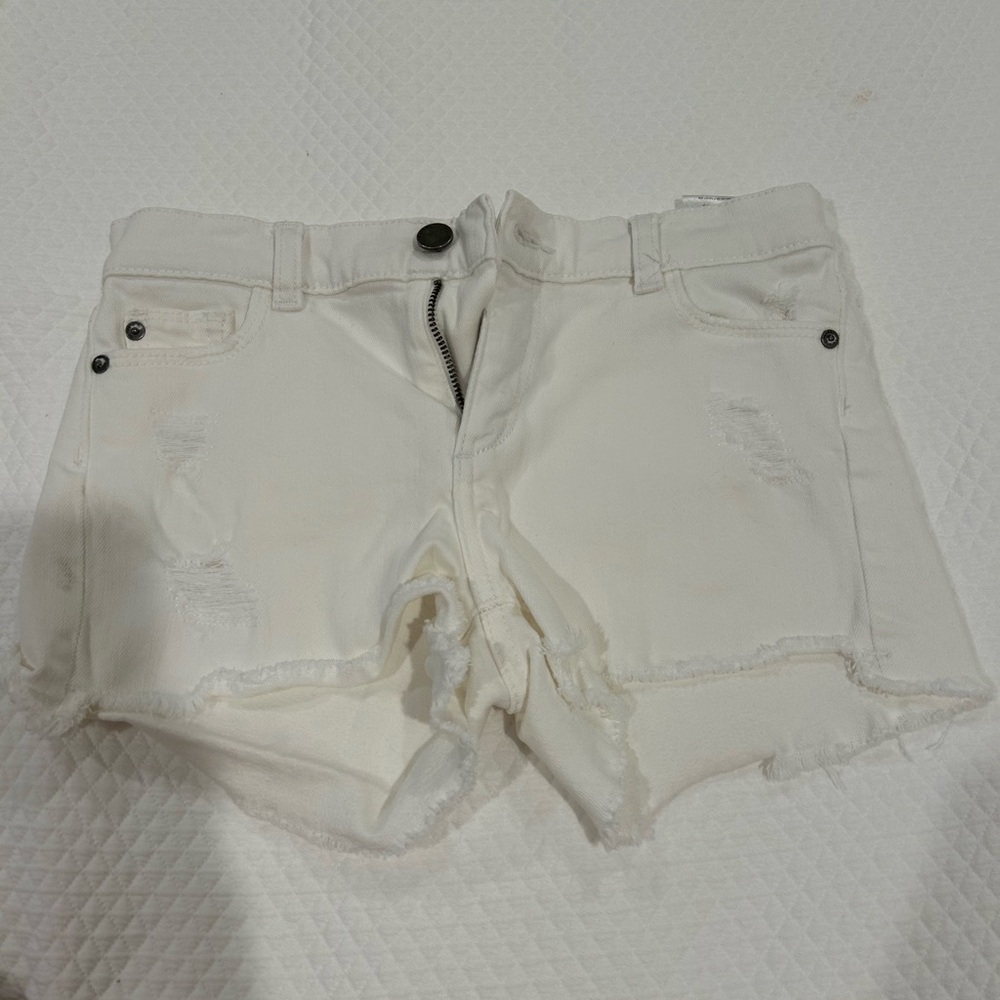 DL1961 - White Girls Big Lucy Cut Off Short